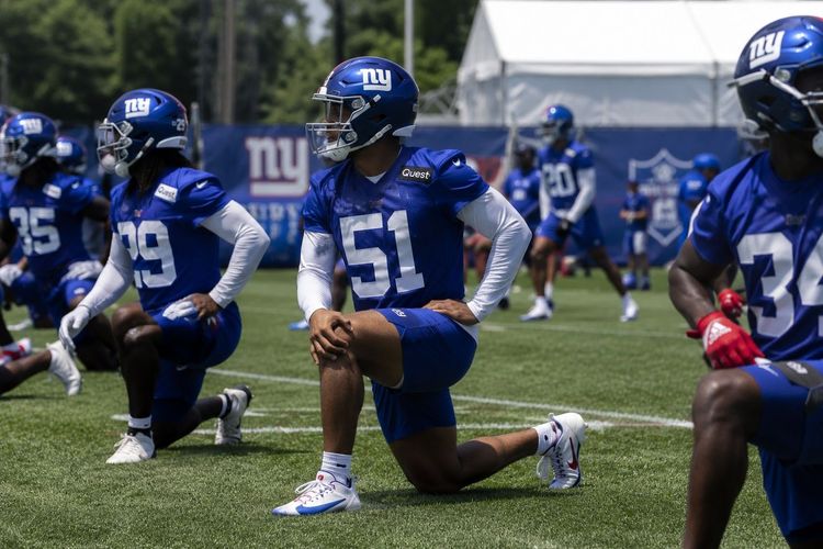 Giants’ Training Camp Already a Storybook of Questions: Drafters on Notice, Position Battles Heating Up, and Roster Moves Adding Fuel